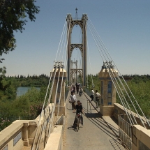 -Bridge of_Deir_ez-Zor,_over_Euphrates_river,_in_Syria